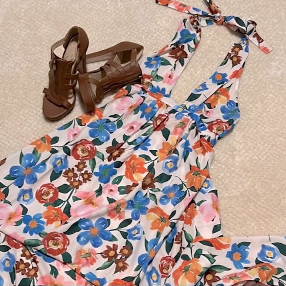 NWOT SHEIN Floral Print Backless Halter Neck Dress